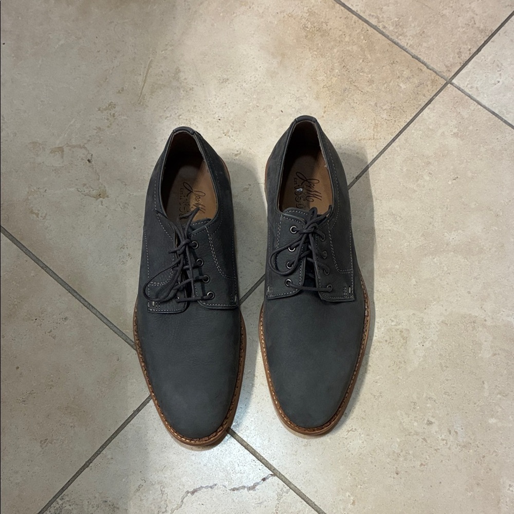 NWOB Classic J & M 1850 Gray Men's Oxfords in Sz 10M